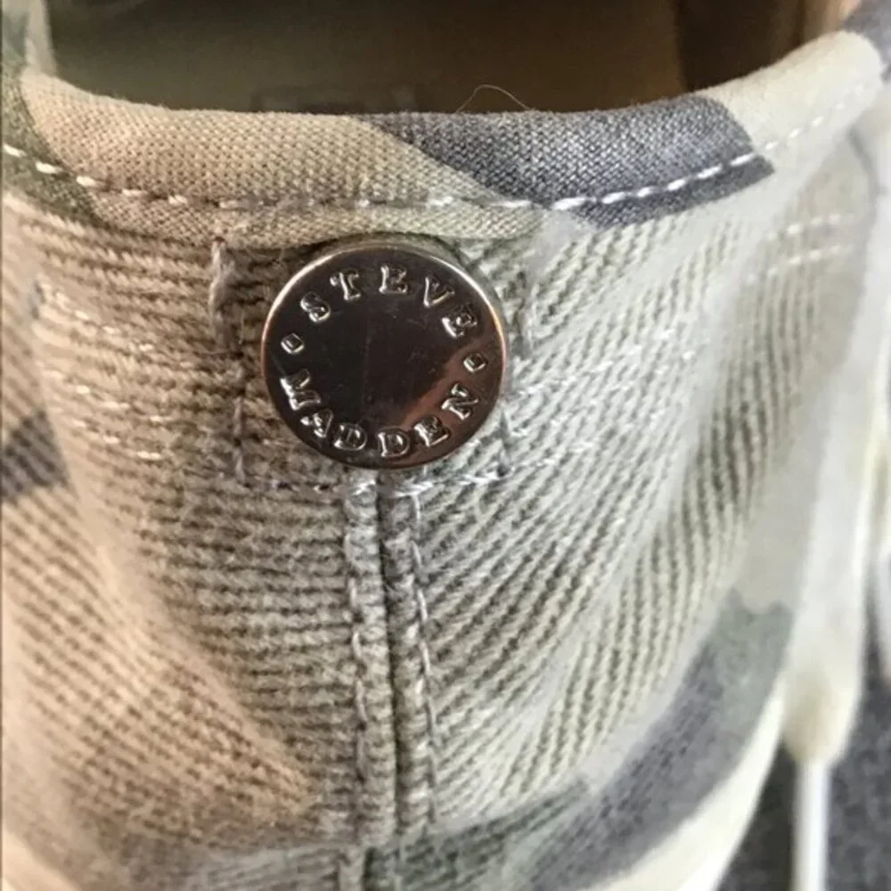 Steve Madden steve madden